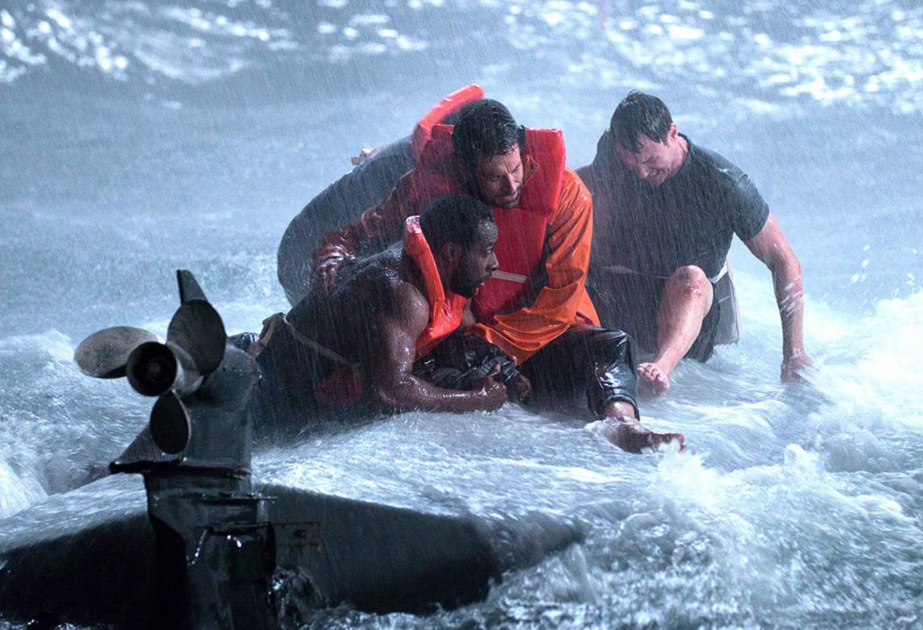 Amerika filminin trilleri Nizami Gəncəvinin misraları ilə açılır