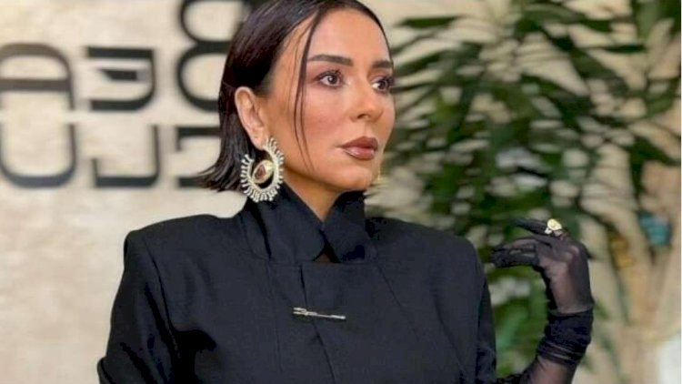 Gündə 2 saat soyuducunun buzxanasında otururam – Tünzalə SİRRİNİ AÇDI